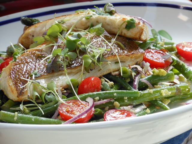 Pan fried Snapper with beans, tomatoes and asparagus - Gone Fishin